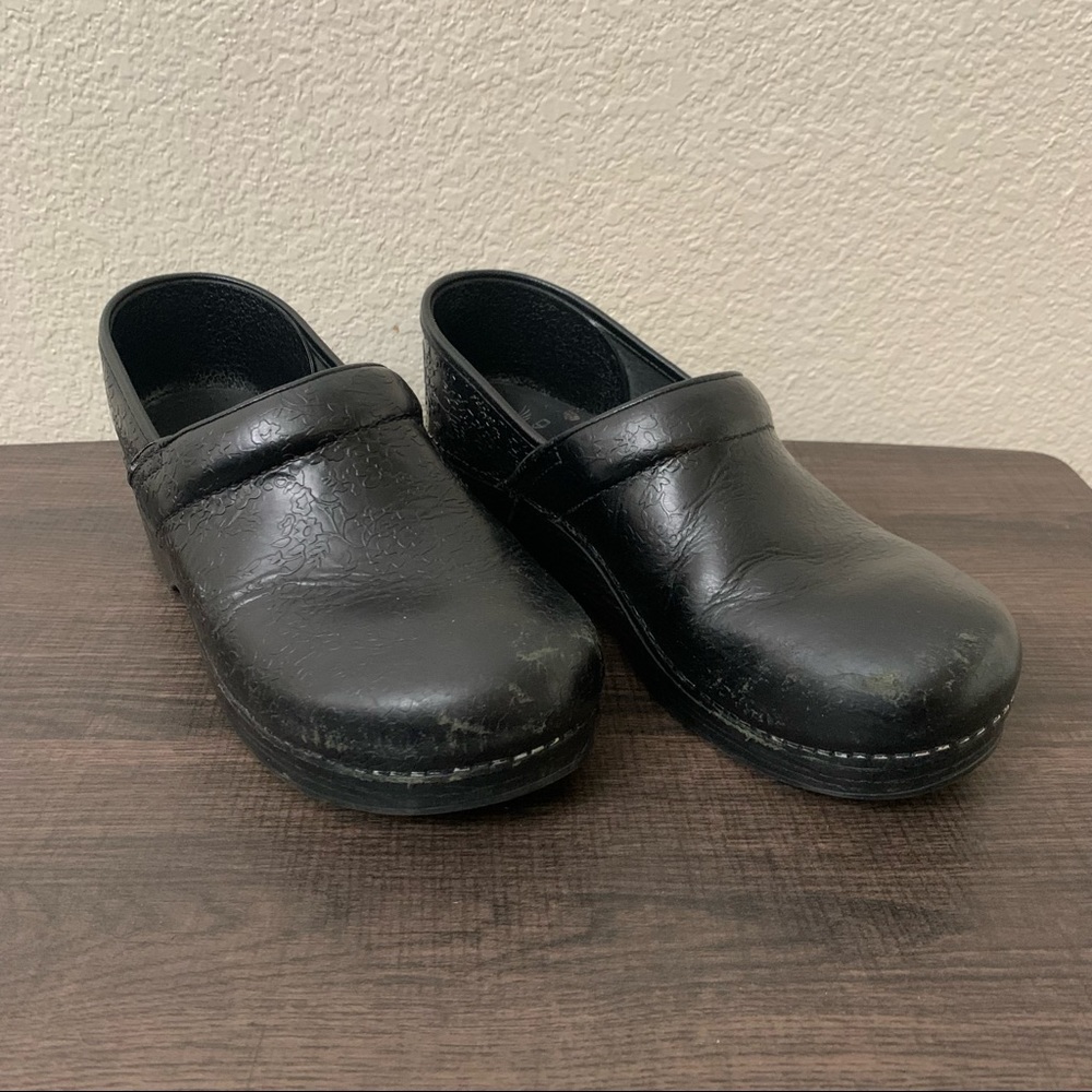 Dansko black leather embossed clogs size 41